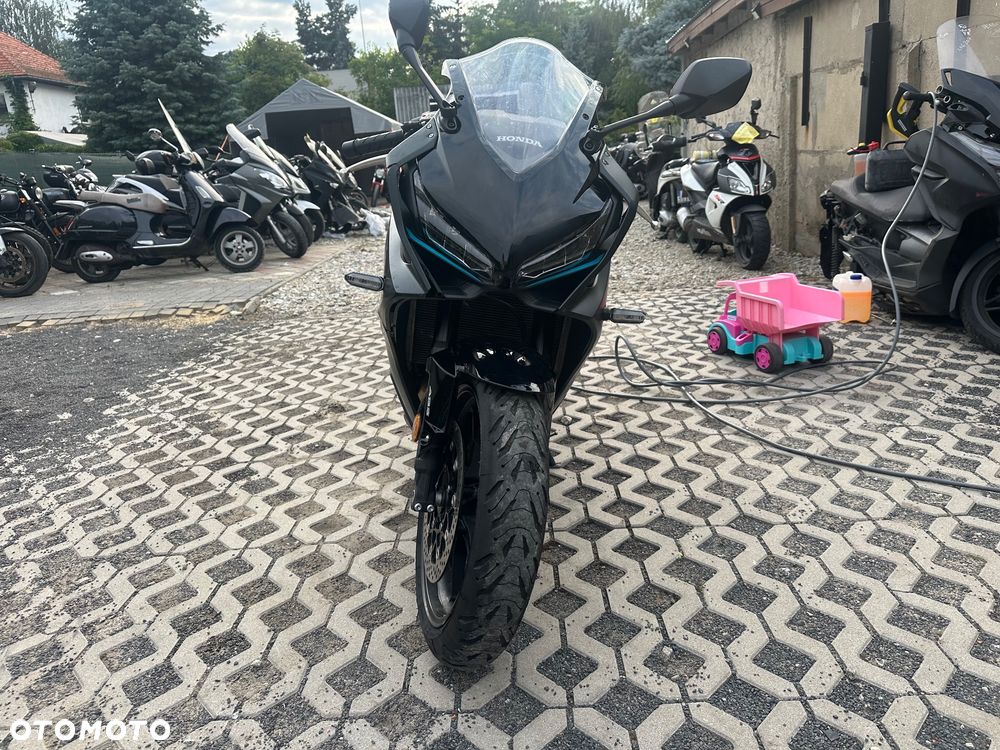 Honda CBR - 2