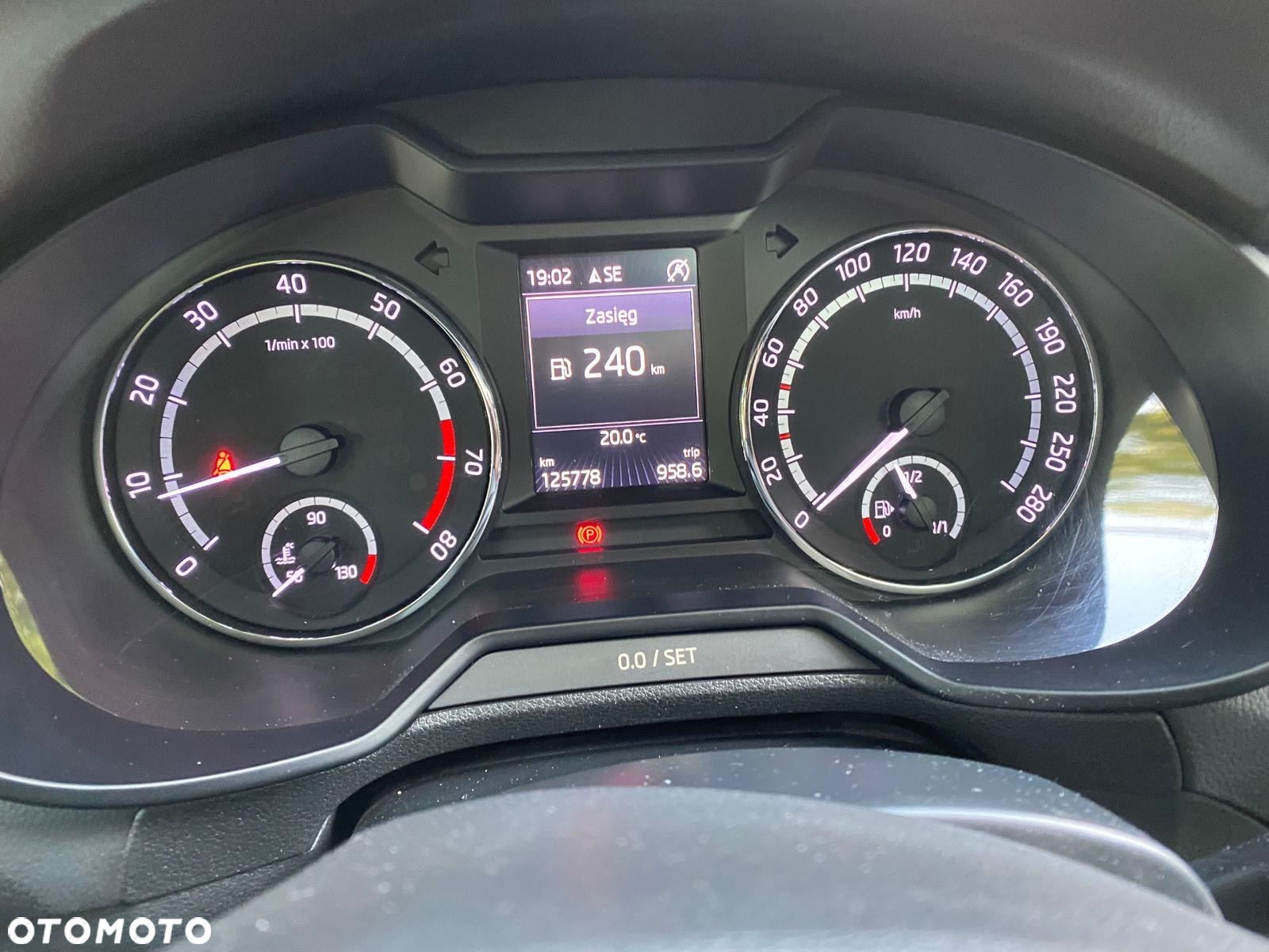 Skoda Octavia 2.0 TSI RS - 18