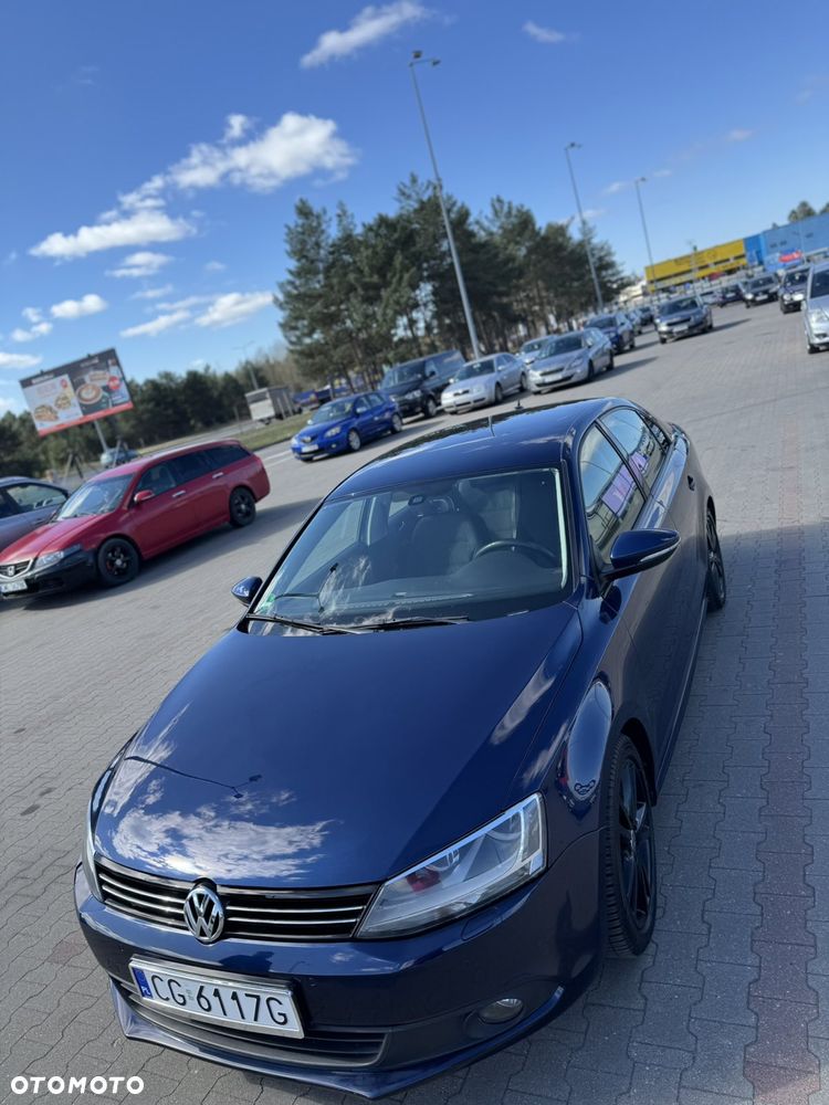 Volkswagen Jetta 1.2 TSI Comfortline - 10