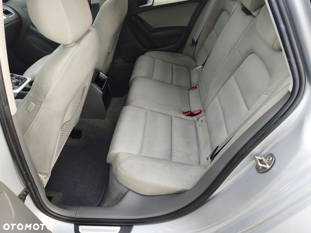 Audi A4 Avant 2.0 TDI e DPF Ambiente - 12