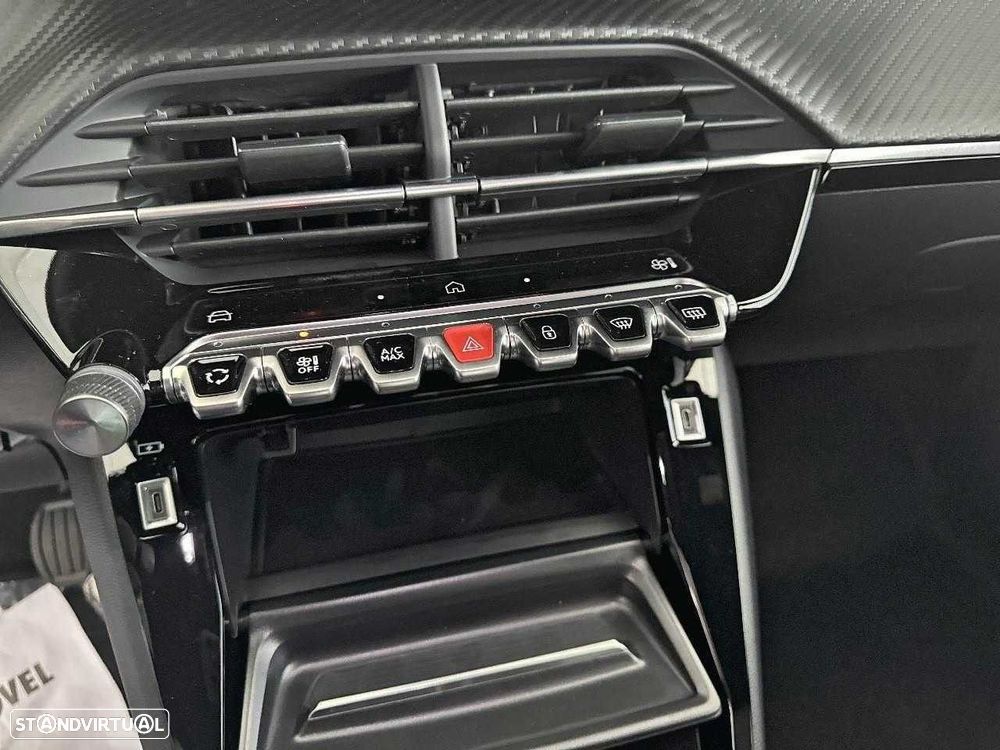 Peugeot 2008 1.2 PureTech Allure - 16