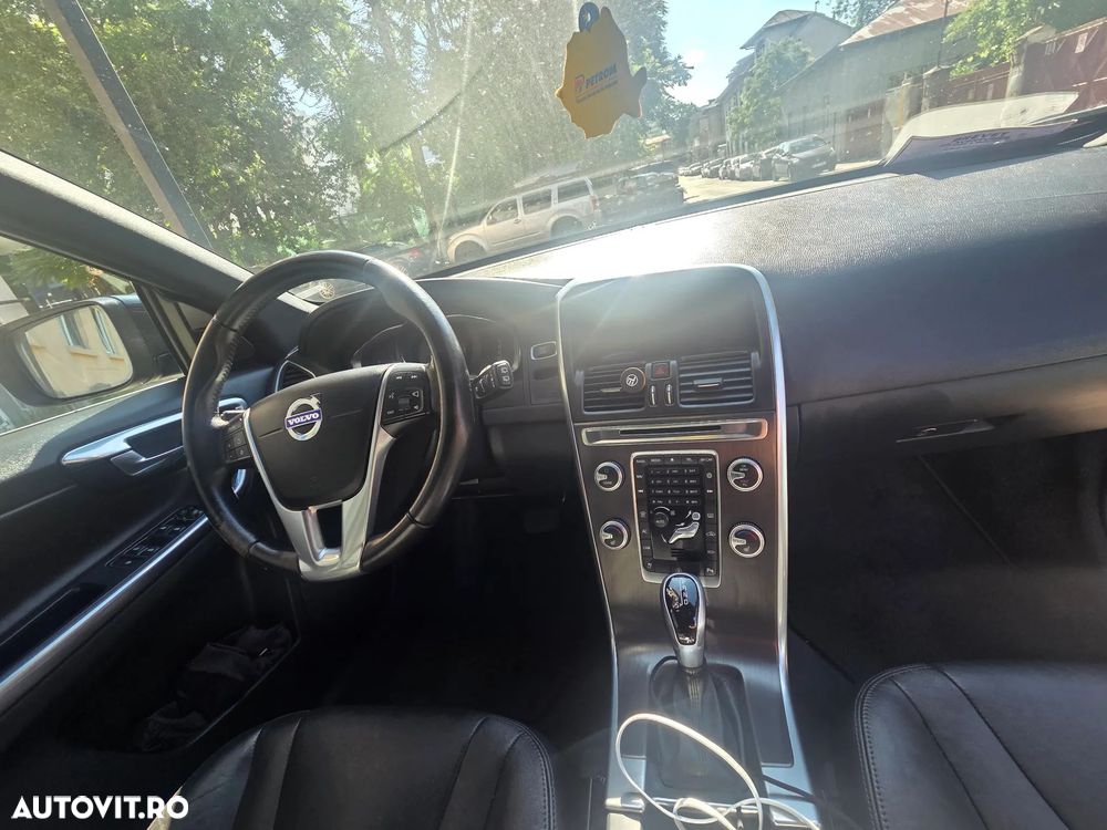 Volvo XC 60 - 8
