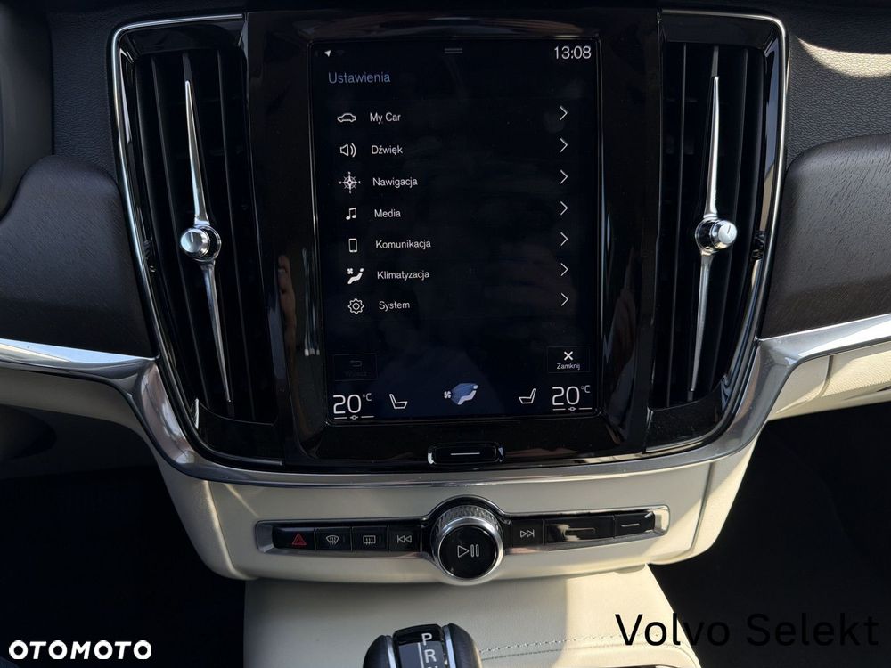 Volvo V90 Cross Country - 25