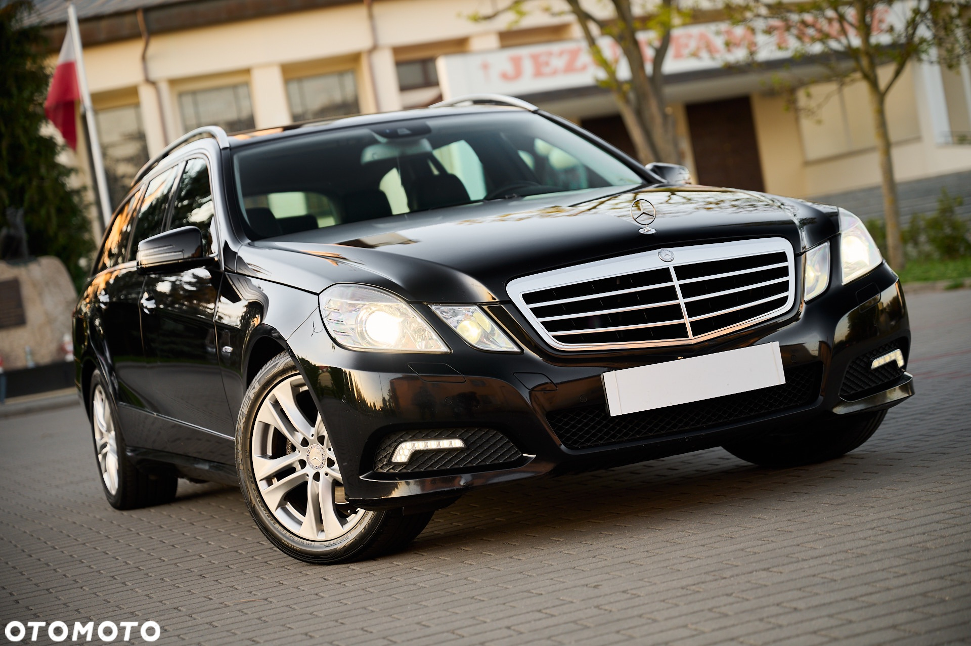 Mercedes-Benz Klasa E 200 BlueTEC 7G-TRONIC Avantgarde - 2