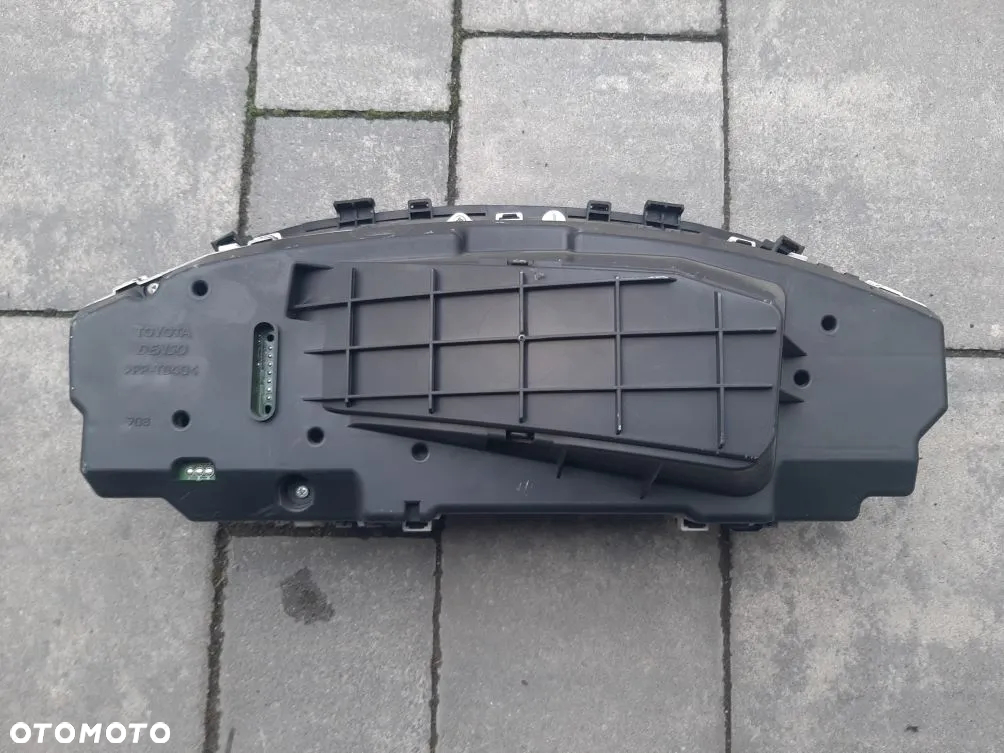 LICZNIK ZEGARY TOYOTA YARIS II 1.4 D4D 83800-0D690-D - 2