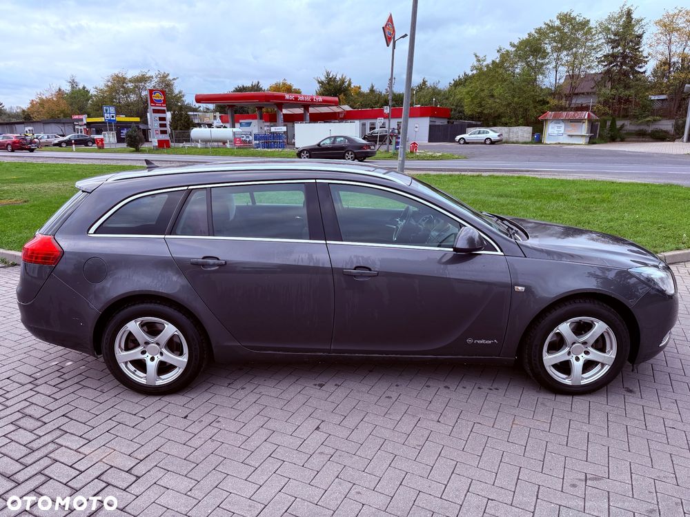 Opel Insignia 2.0 CDTI Sports Tourer - 4