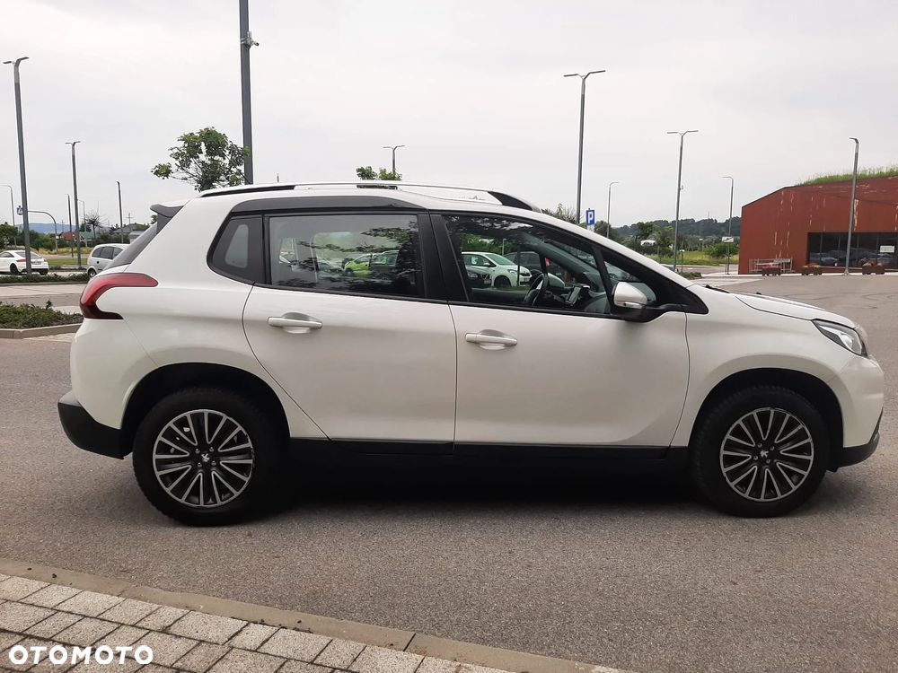 Peugeot 2008 1.5 BlueHDi Active S&S - 8