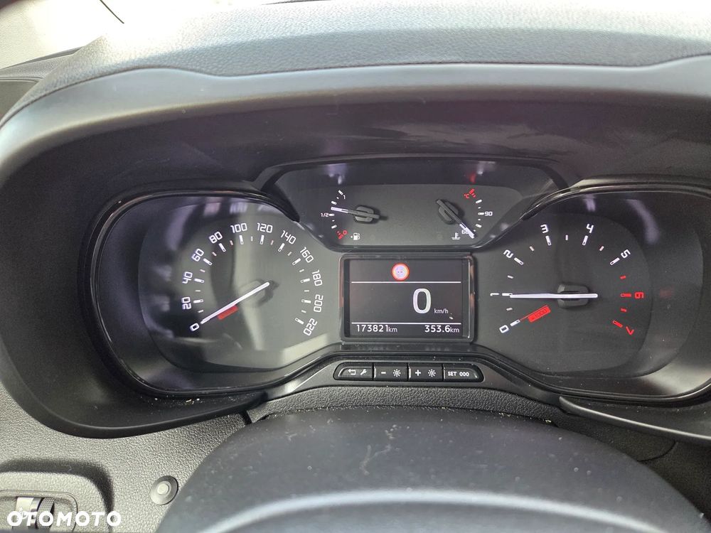 Toyota Proace City Verso 1.2 D-4T Business - 10