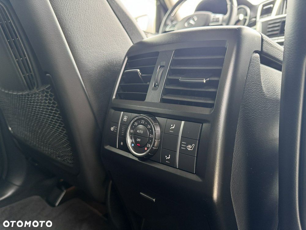 Mercedes-Benz GL 500 4Matic (BlueEFFICIENCY) 7G-TRONIC - 31