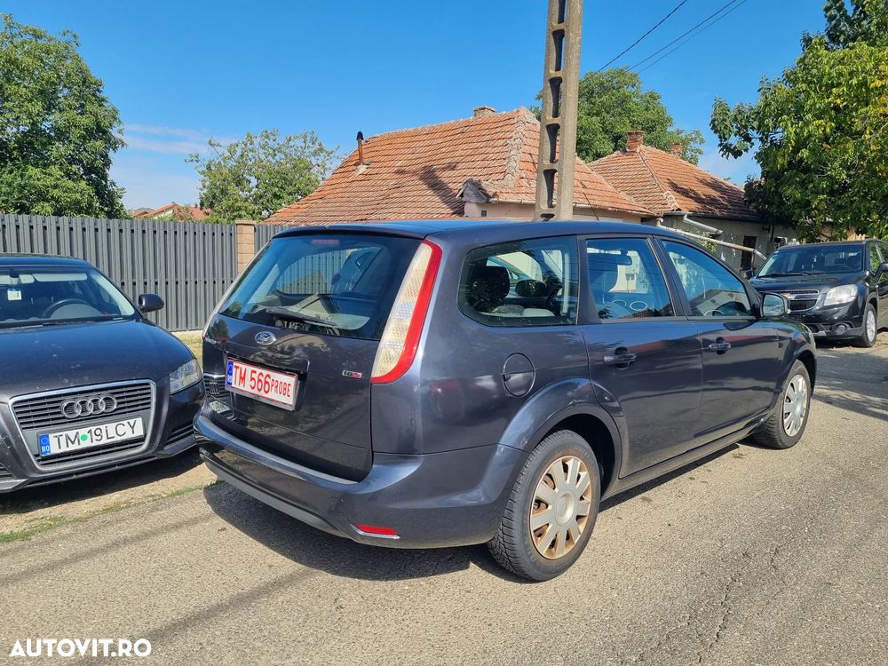 Ford Focus 1.6 TDCI DPF Ambiente - 7