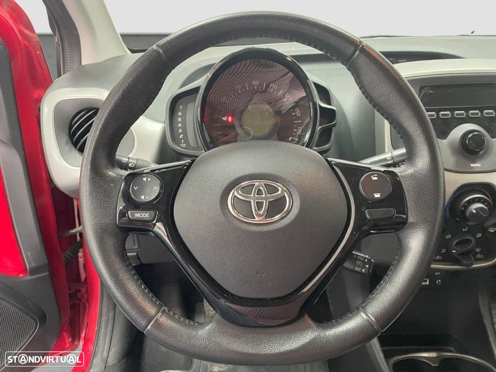 Toyota Aygo 1.0 X-Play - 11