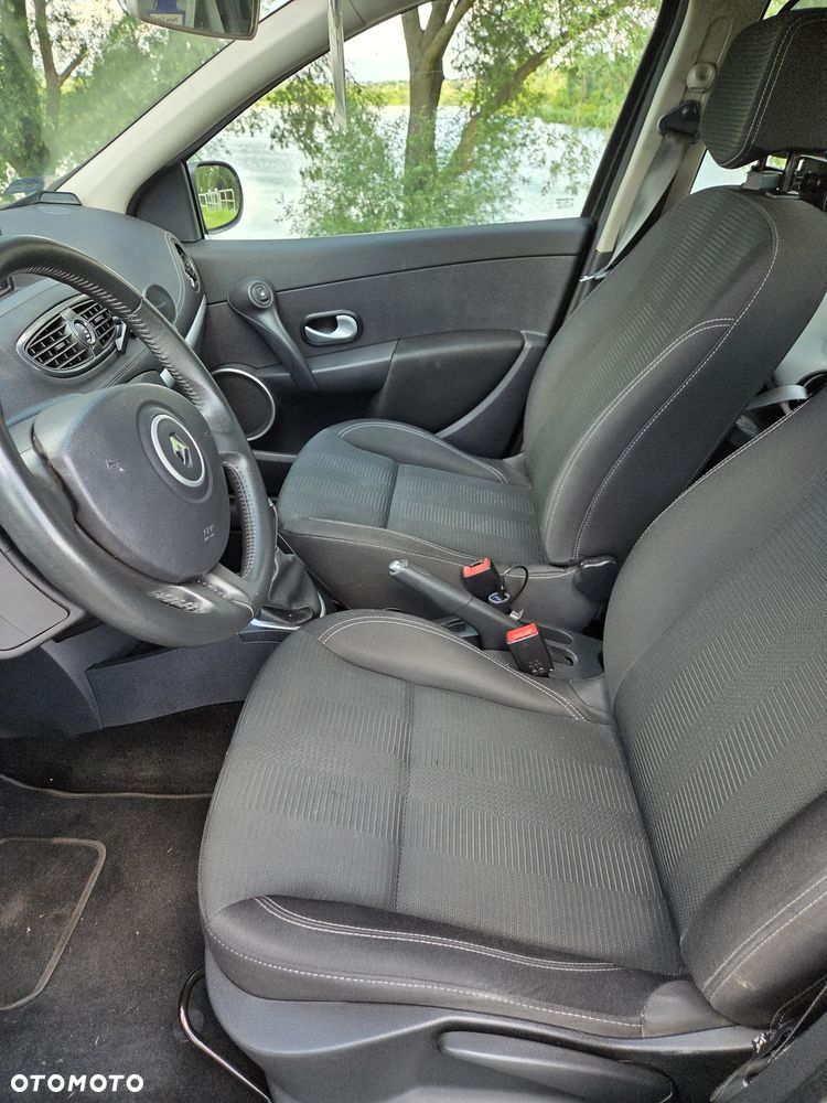 Renault Clio 1.2 16V TCE Dwudziestka - 10