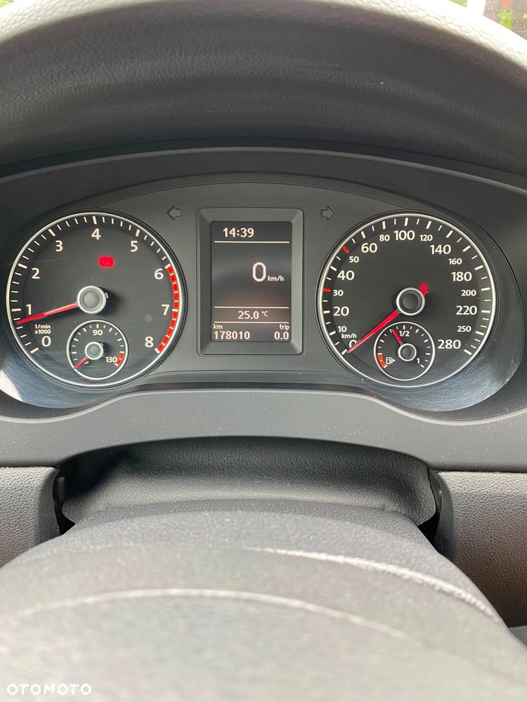 Volkswagen Jetta 1.4 TSI Comfortline - 8