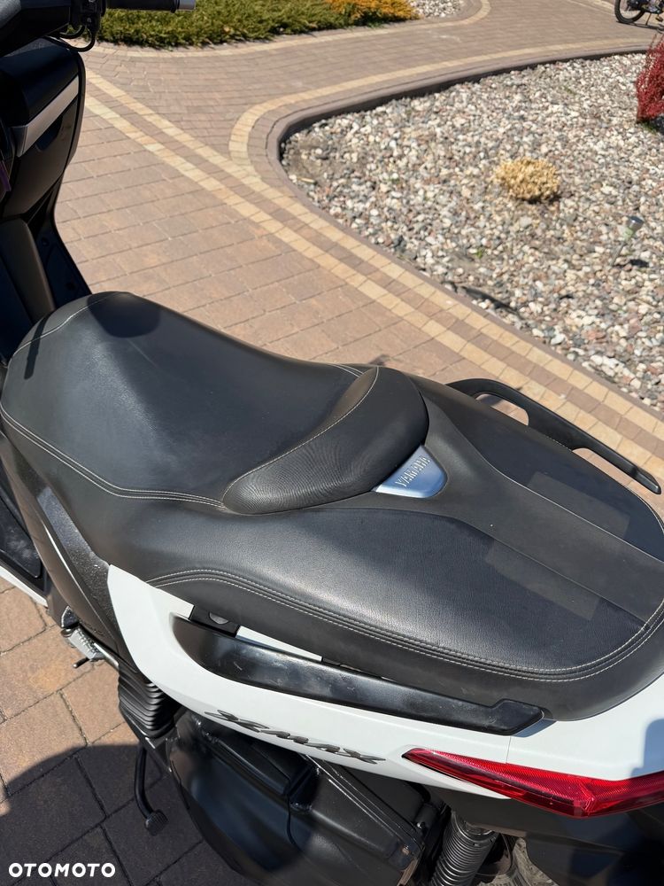 Yamaha X-max - 8