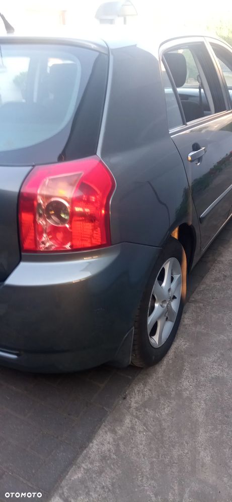Toyota Corolla - 8