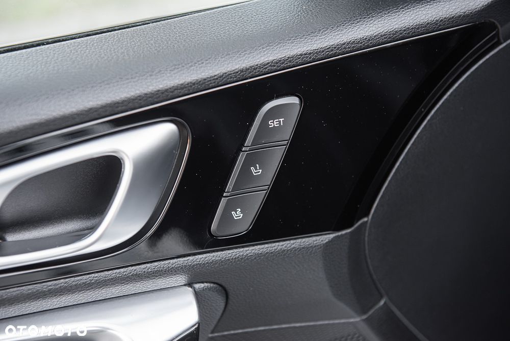 Kia ProCeed 1.4 T-GDI DCT7 OPF GT LINE - 16