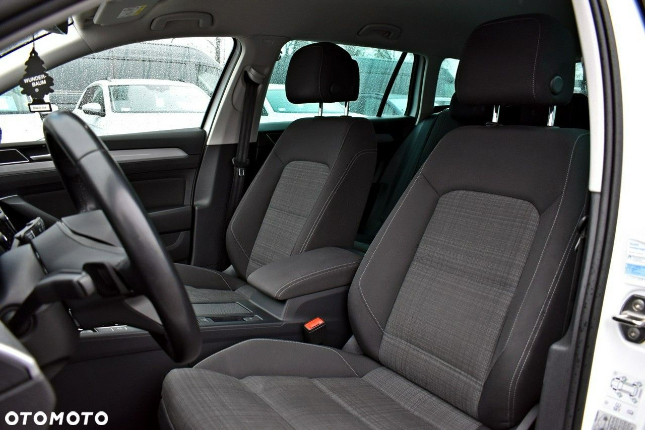 Volkswagen Passat 2.0 TDI EVO Business DSG - 11