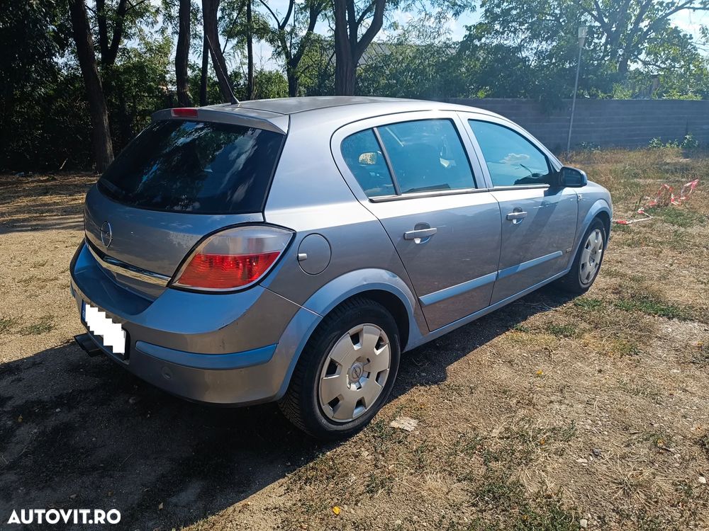 Opel Astra - 4