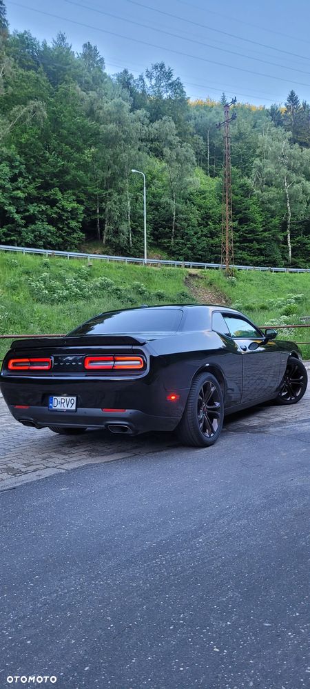 Dodge Challenger 5.7 R/T - 1
