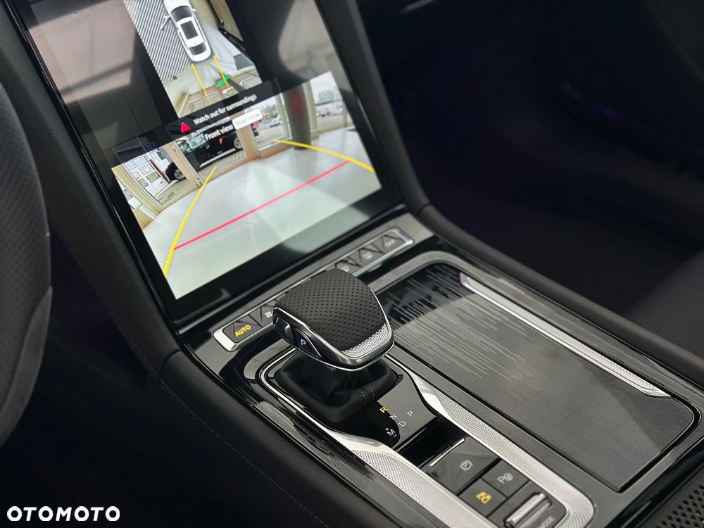 Hongqi H6 2.0T Deluxe - 11
