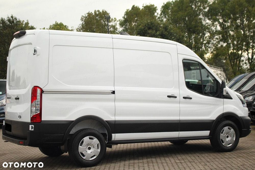 Ford Transit 350 L2H2 Trend 2.0 130KM - 8