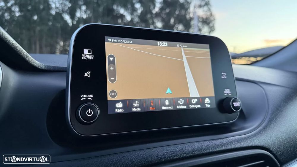 Fiat Tipo Station Wagon 1.3 M-Jet Lounge Tech - 41