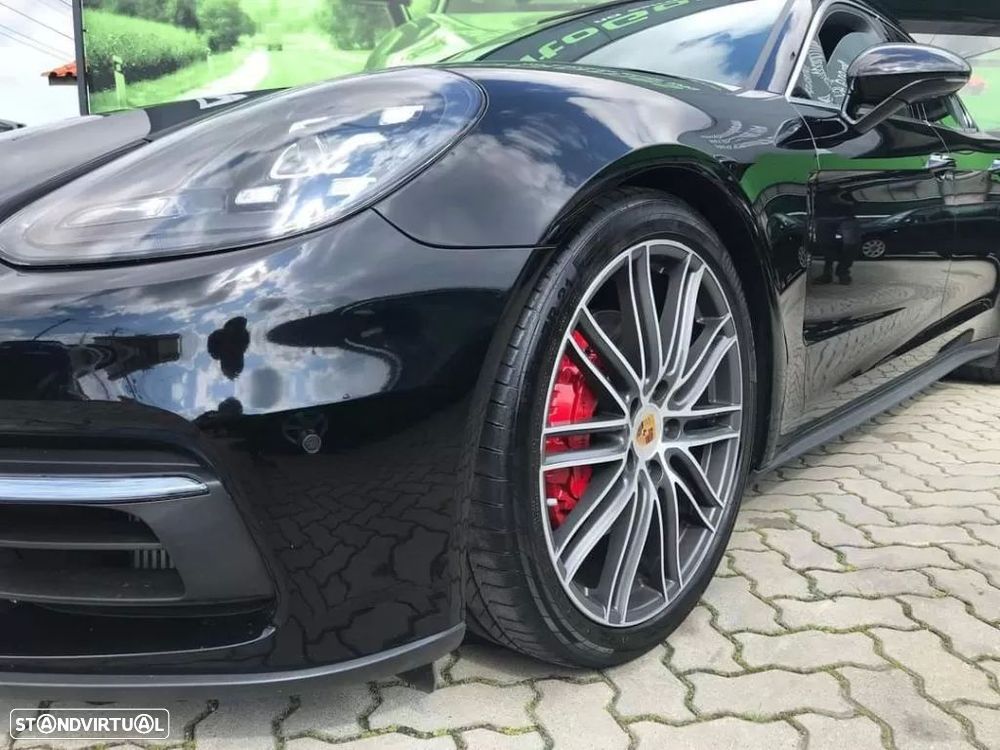 Porsche Panamera 4 S - 7