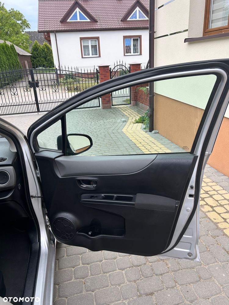 Toyota Yaris 1.4 D-4D Prestige - 8