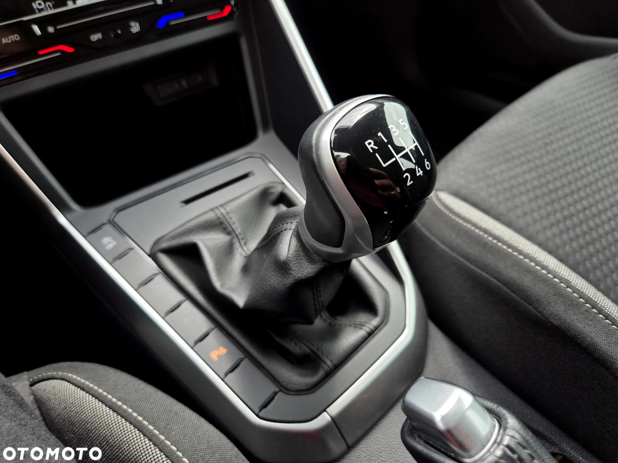 Volkswagen Taigo 1.0 TSI Special Edition - 22