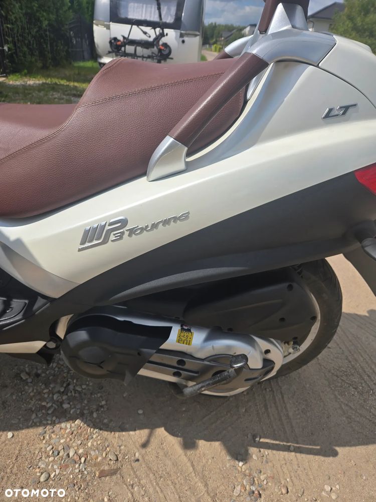 Piaggio MP-3 - 9