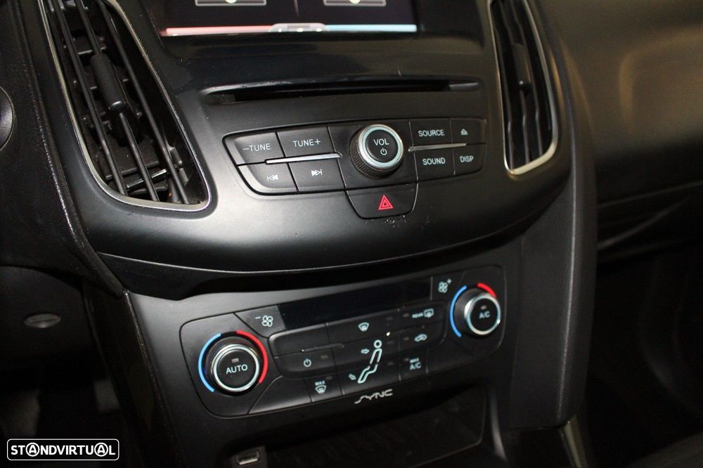 Ford Focus SW 1.5 TDCi Titanium - 23