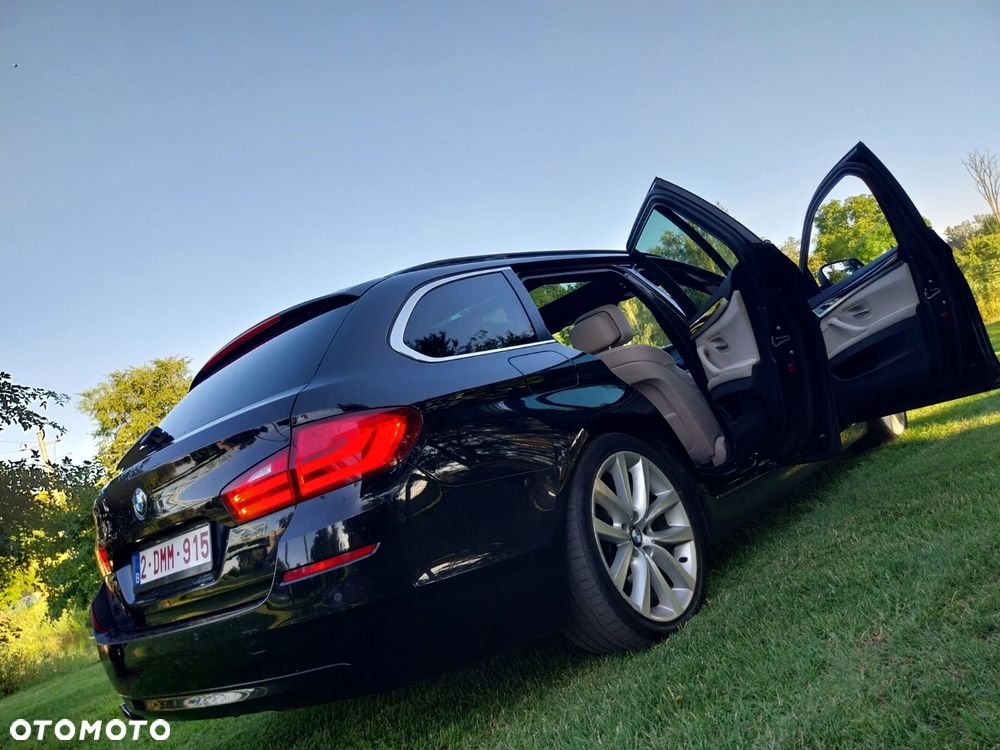 BMW Seria 5 520d Luxury Line - 29