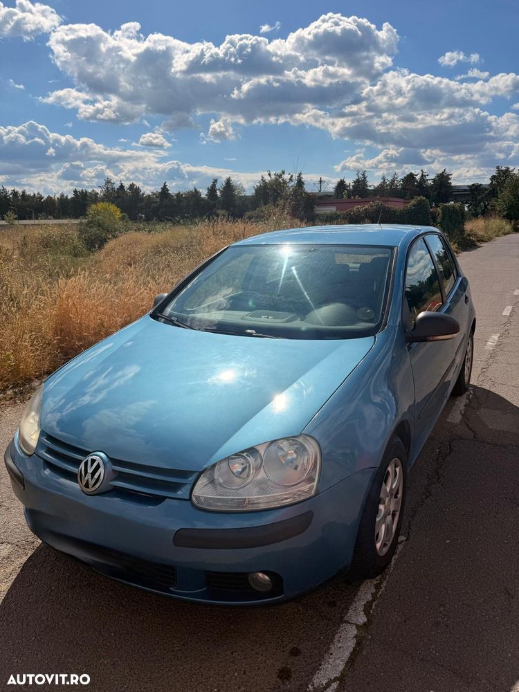 Volkswagen Golf - 1