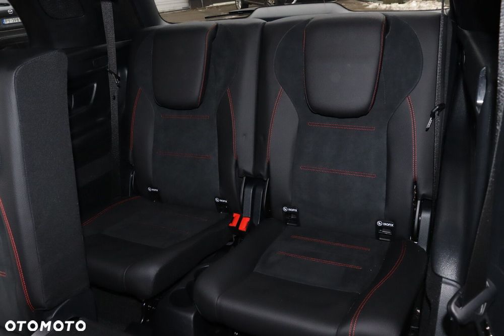 Mercedes-Benz GLB - 18