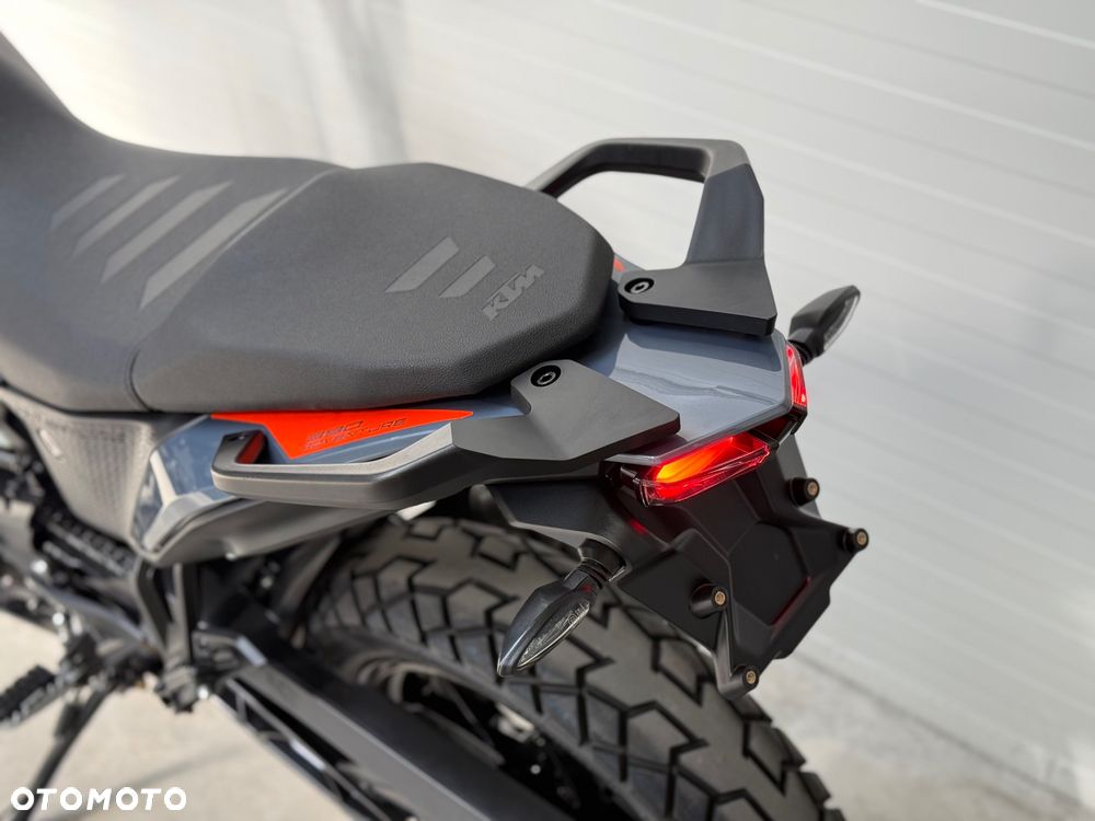 KTM Adventure - 34