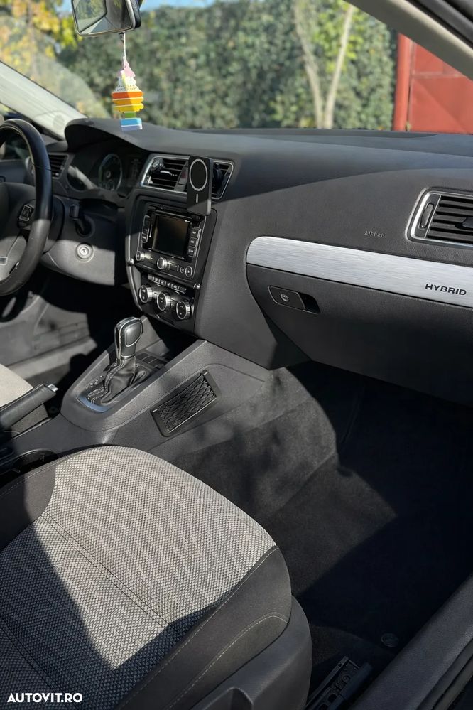 Volkswagen Jetta 1.4 DSG - 12