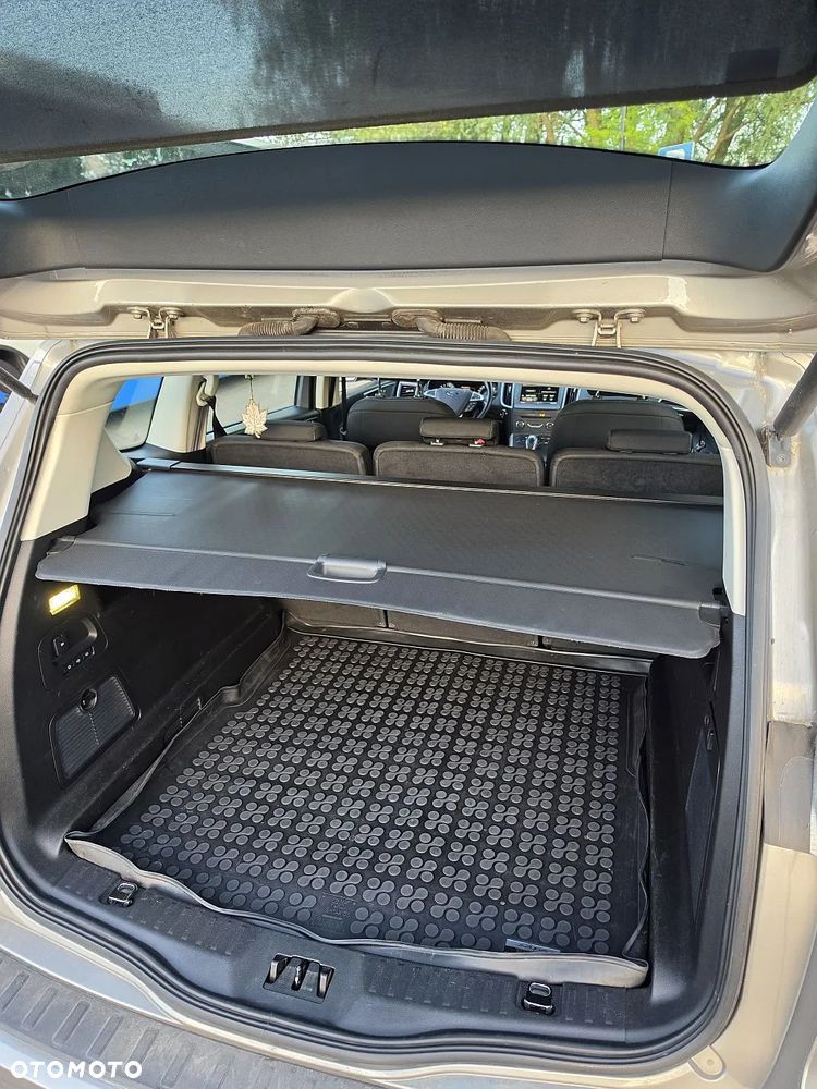 Ford S-Max - 25