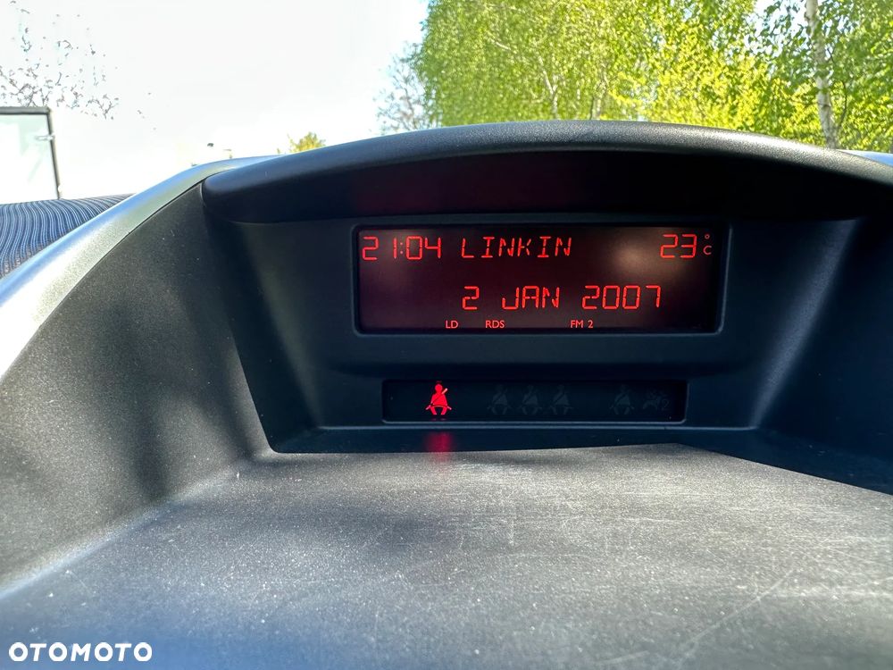 Peugeot 207 75 Urban Move - 20