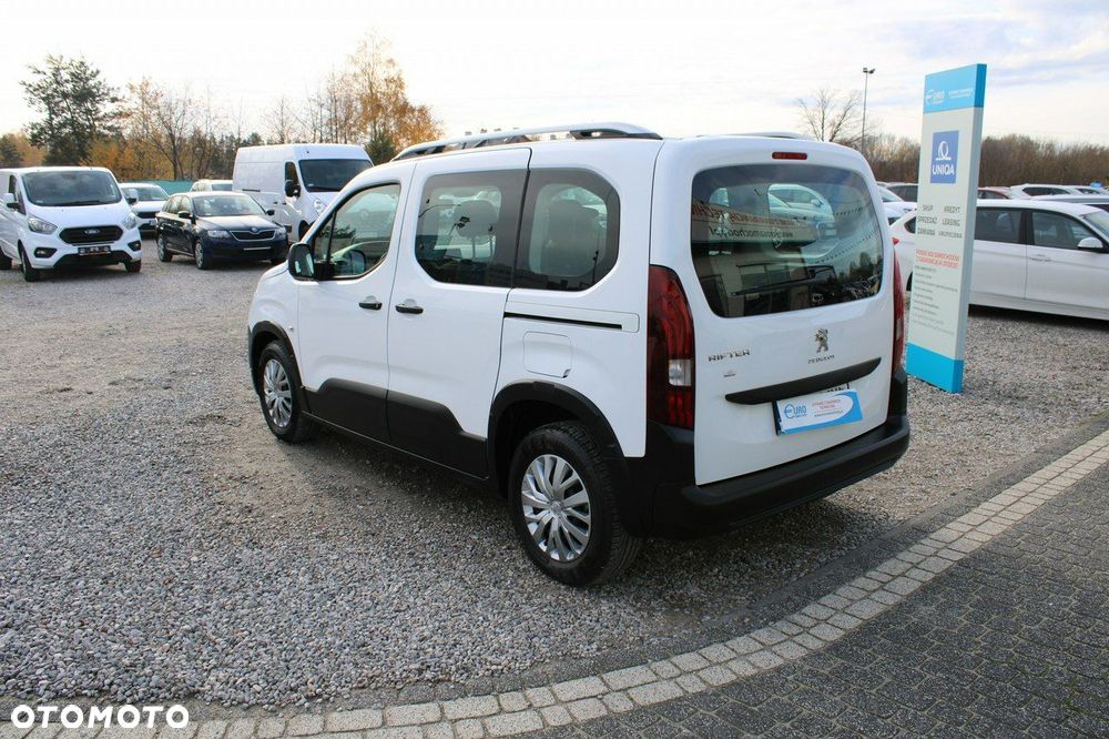Peugeot Rifter - 6