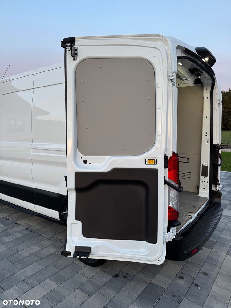 Ford Transit - 19