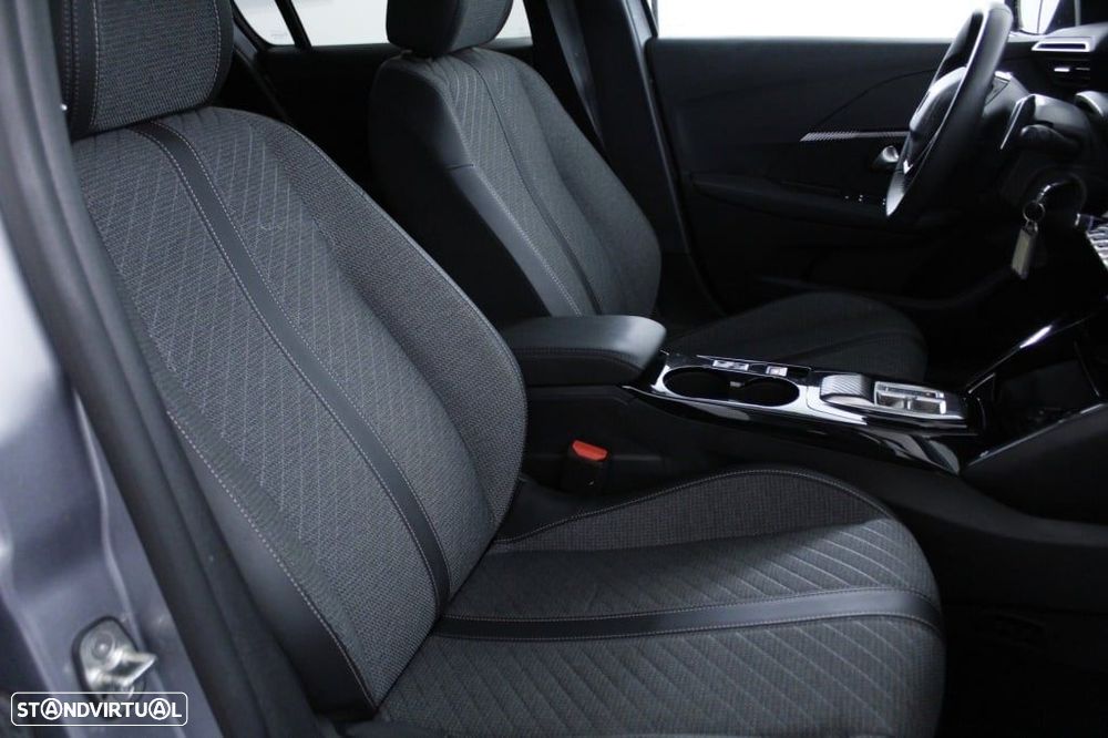 Peugeot 208 1.2 Hybrid Allure e-DCS6 - 15