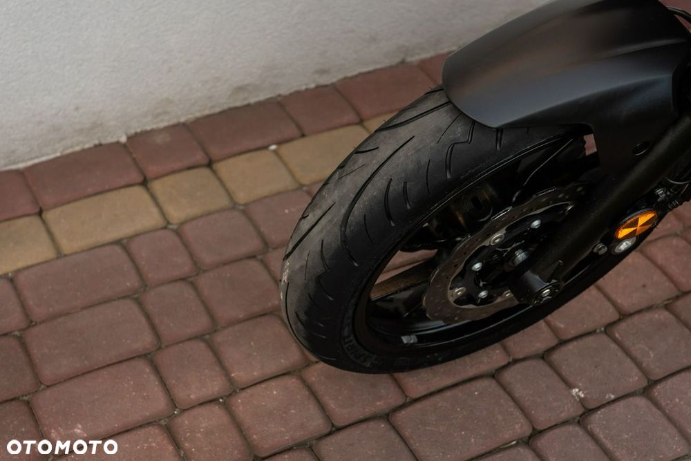 Yamaha MT - 7