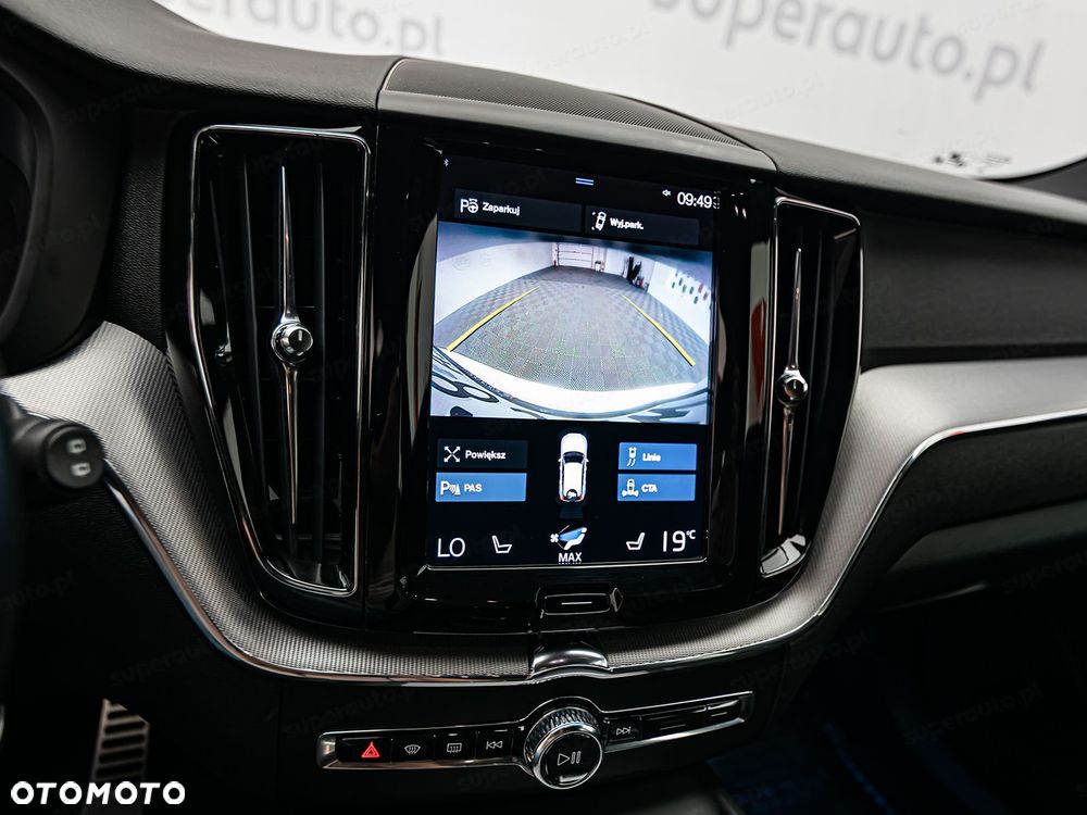 Volvo XC 60 D4 R-Design - 19
