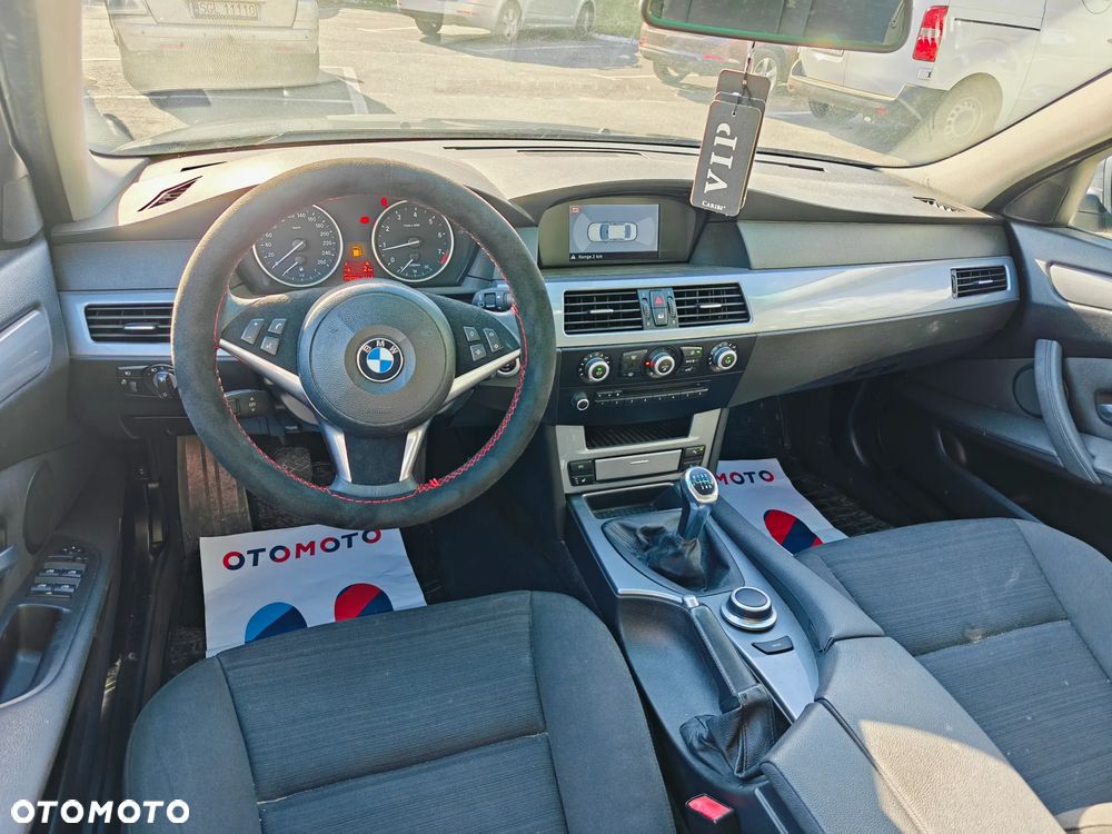 BMW Seria 5 520i - 15