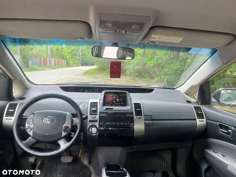 Toyota Prius - 5