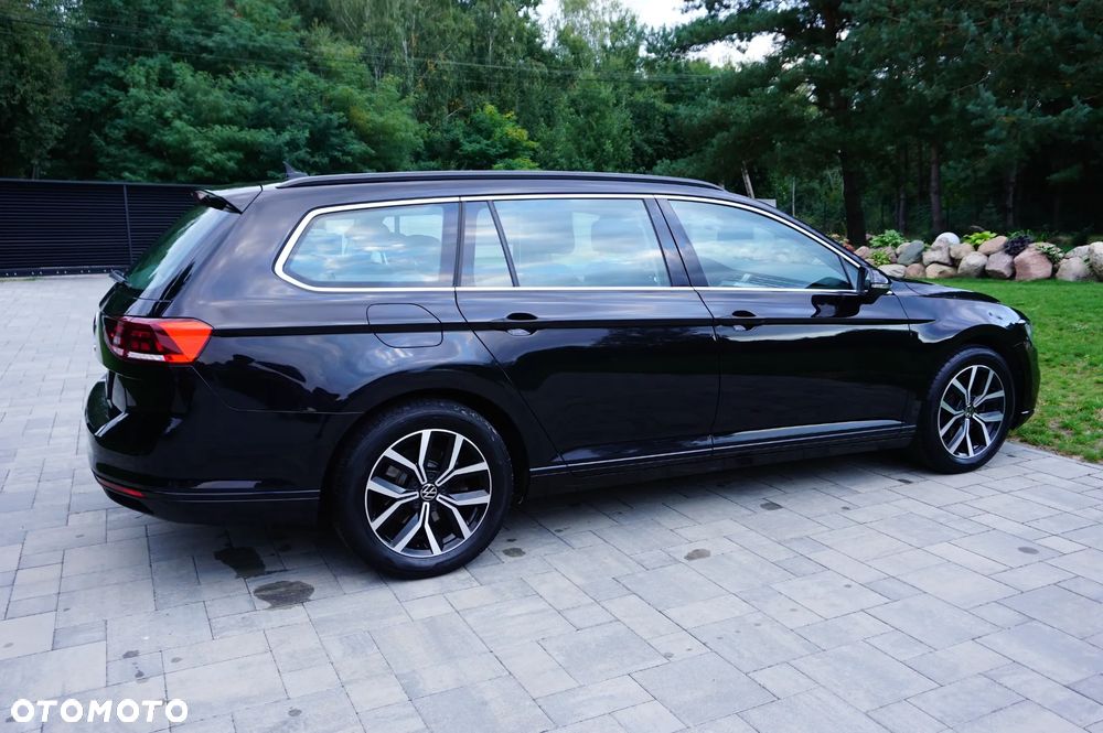Volkswagen Passat Variant 1.5 TSI EVO Business - 14