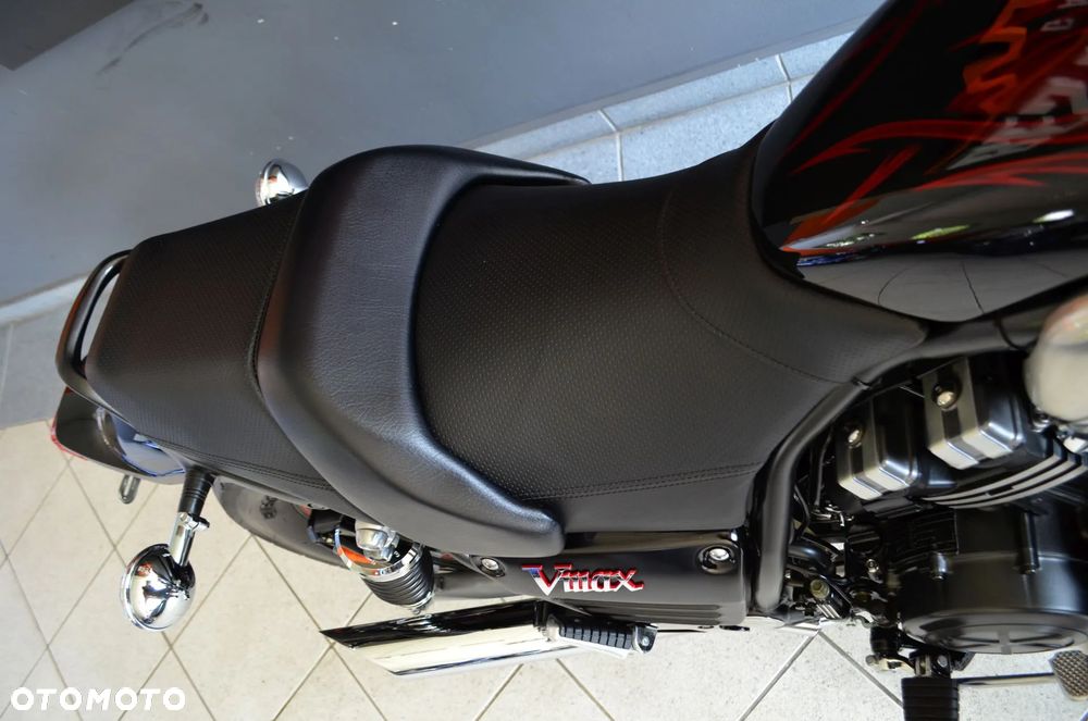 Yamaha V-MAX - 14