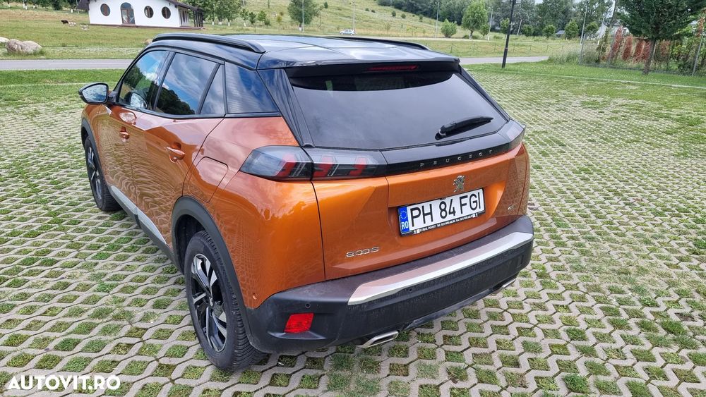 Peugeot 2008 1.2 L PureTech STT GT Line - 3