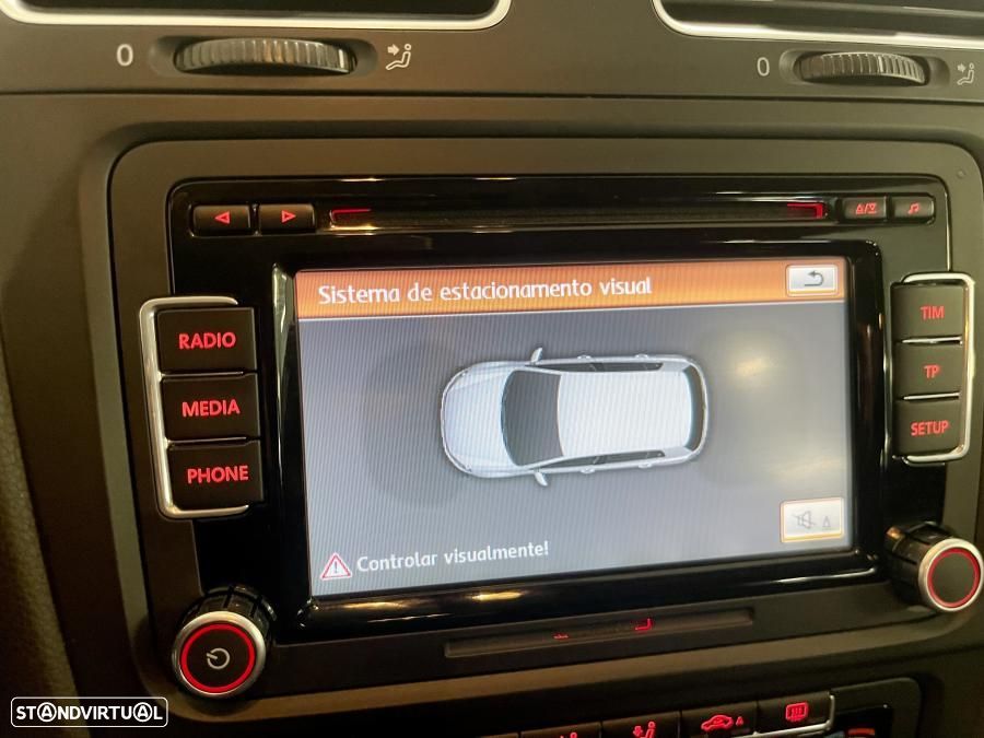 VW Golf 1.6 TDi Highline - 14