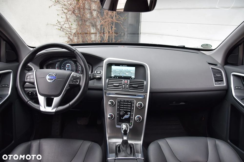 Volvo XC 60 D4 AWD Summum - 23